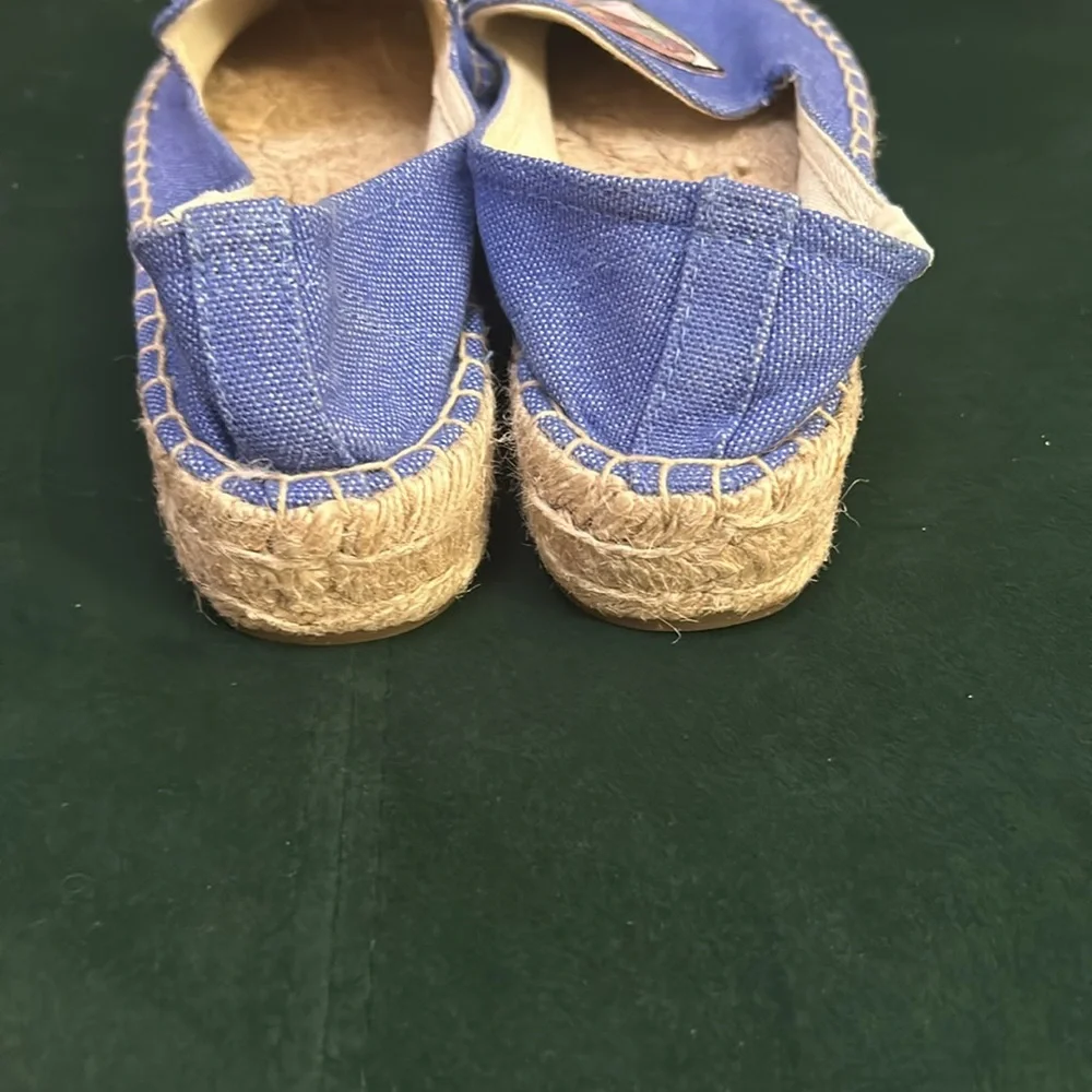Soludos Blue Canvas Espadrilles with Pink Diamond and Beige Face Patch - size 6